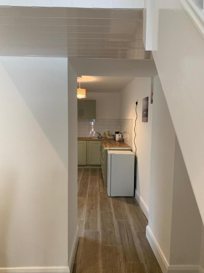 Eyre Square Lane Budget Rooms 戈尔韦 外观 照片