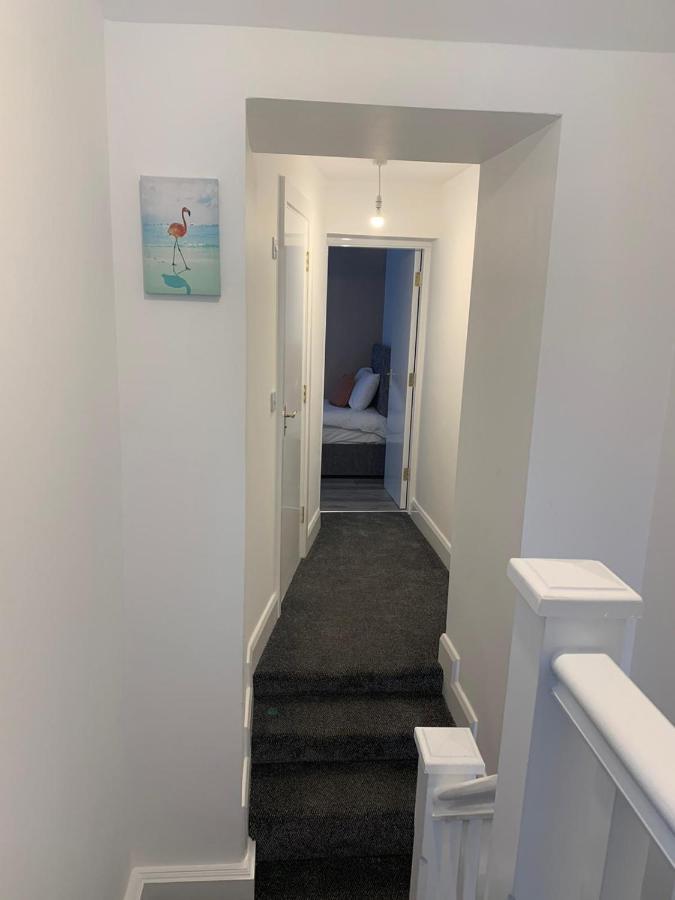 Eyre Square Lane Budget Rooms 戈尔韦 外观 照片