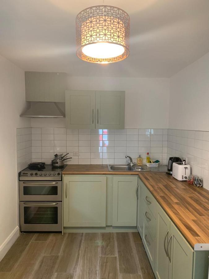 Eyre Square Lane Budget Rooms 戈尔韦 外观 照片