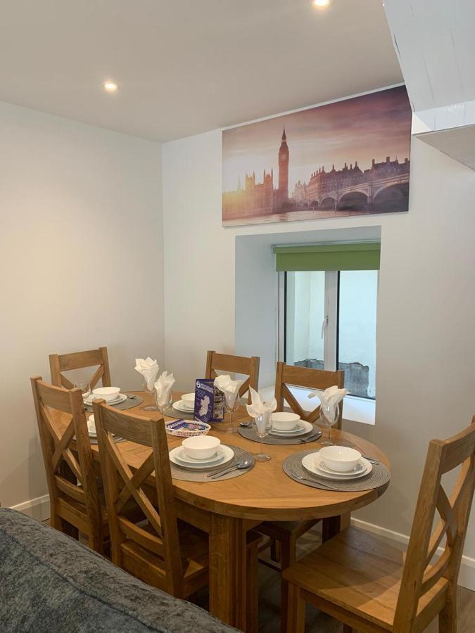 Eyre Square Lane Budget Rooms 戈尔韦 外观 照片