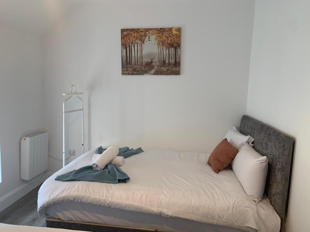 Eyre Square Lane Budget Rooms 戈尔韦 外观 照片