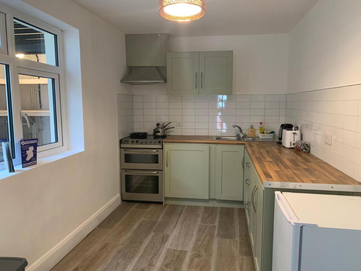 Eyre Square Lane Budget Rooms 戈尔韦 外观 照片