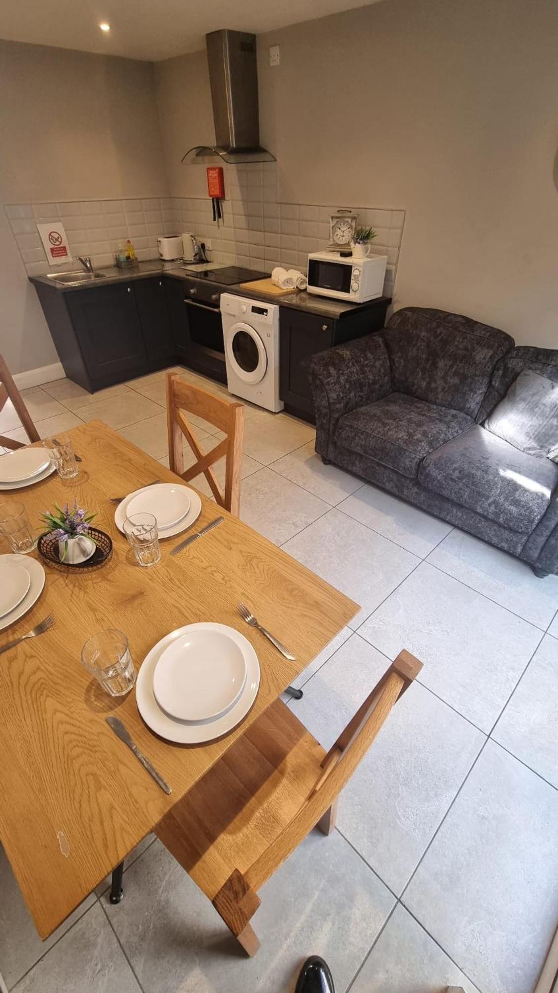 Eyre Square Lane Budget Rooms 戈尔韦 外观 照片