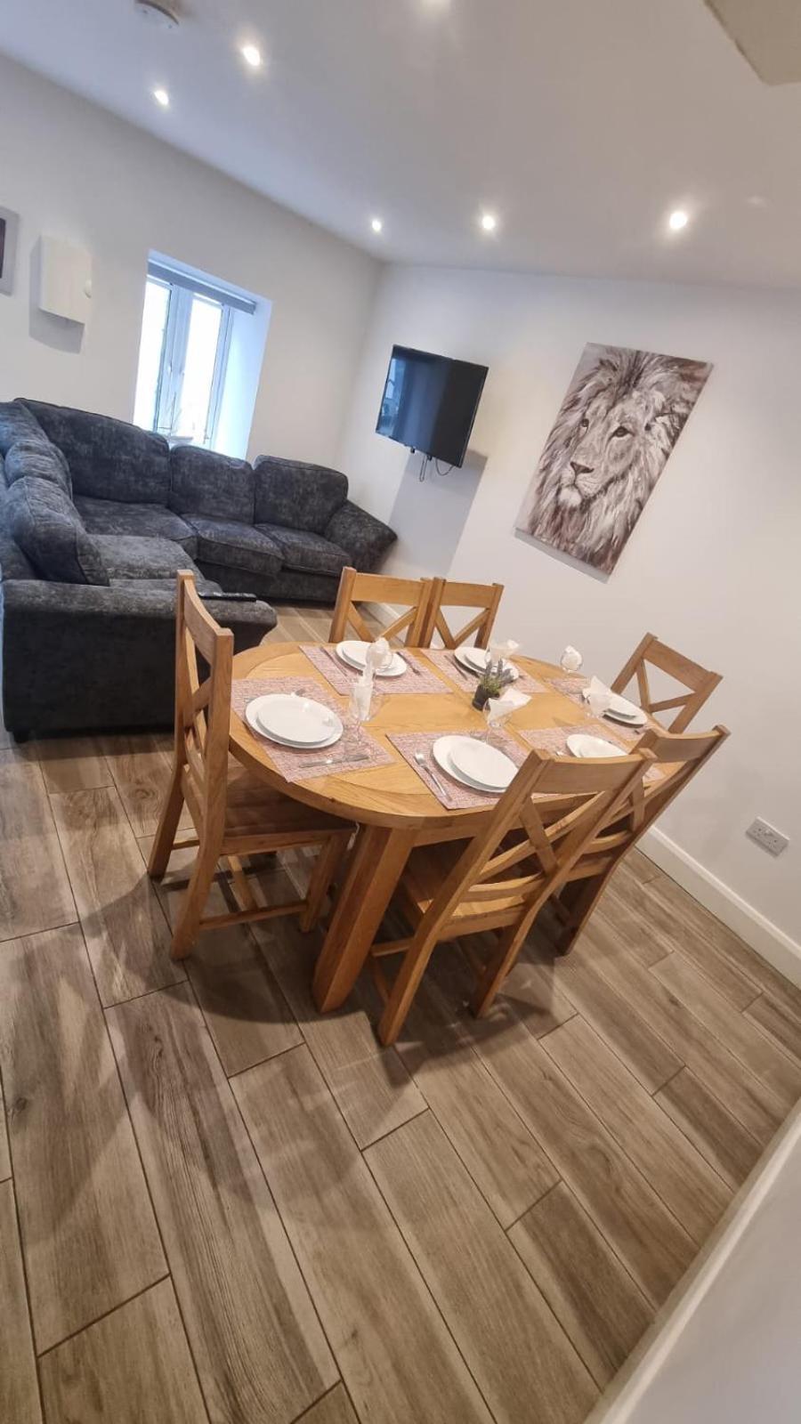 Eyre Square Lane Budget Rooms 戈尔韦 外观 照片